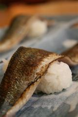 沼津　サンマ炙り寿司